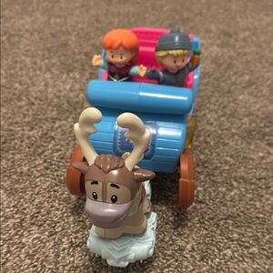 Fisher price frozen little people set